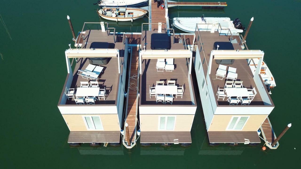 Portoverde Luxury Houseboat Misano Adriatico Bagian luar foto